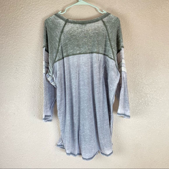 Torrid Green and Gray Striped Sleeve Burnout Tee 2 - Picture 5 of 8
